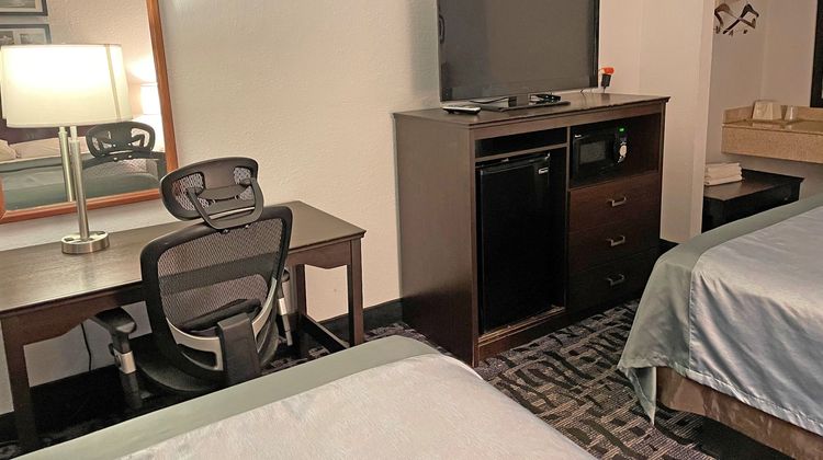 Scottish Inn Room