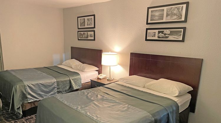 Scottish Inn Room