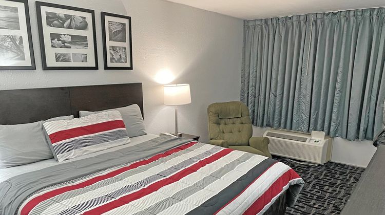 Scottish Inn Room