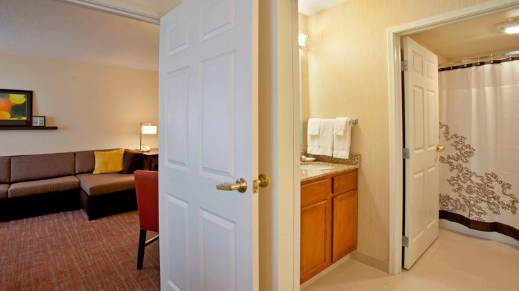 Residence Inn Fort Wayne Room