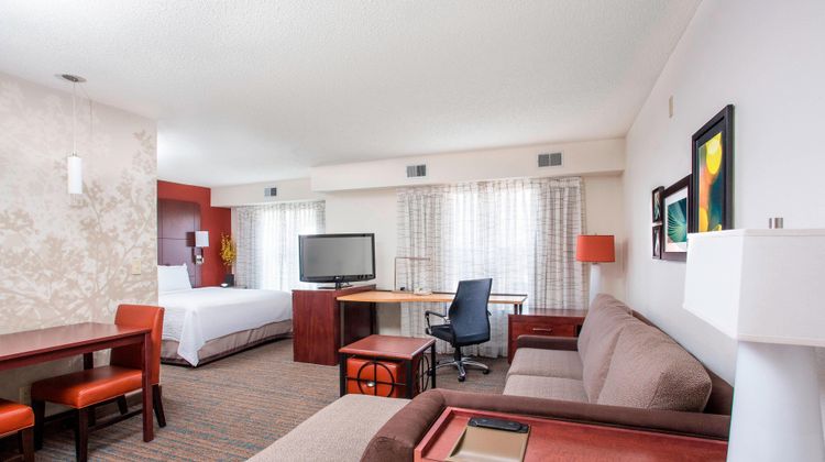 Residence Inn by Marriott Topeka Suite