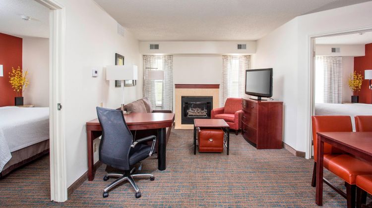 Residence Inn by Marriott Topeka Suite