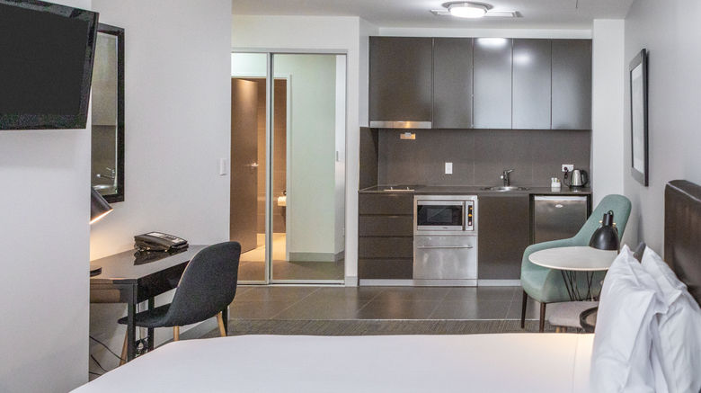<b>Holiday Inn & Stes Sydney Bondi Junction Room</b>. Images powered by <a href="https://www.leonardoworldwide.com/" title="Leonardo Worldwide" target="_blank">Leonardo</a>.