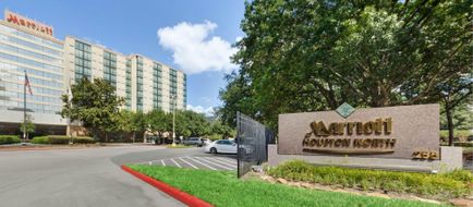 Houston Marriott North Exterior
