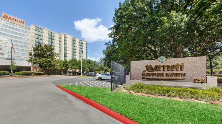 Houston Marriott North Exterior