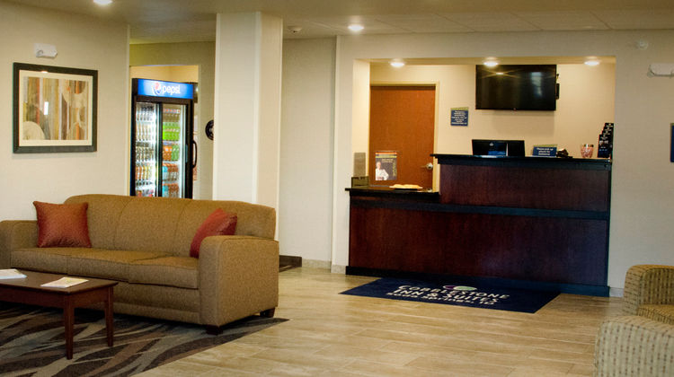 Cobblestone Inn & Suites Soda Springs Lobby