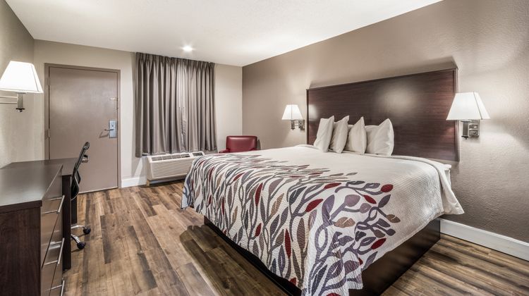 Red Roof Inn Sumter Room