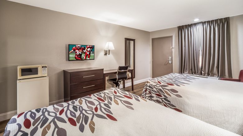 <b>Red Roof Inn Sumter Room</b>. Images powered by <a href="https://www.leonardoworldwide.com/" title="Leonardo Worldwide" target="_blank">Leonardo</a>.