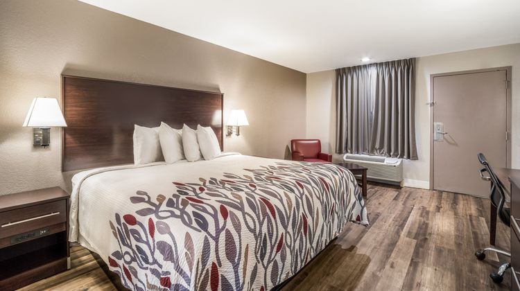 Red Roof Inn Sumter Room
