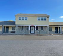Red Carpet Inn & Suites Exterior