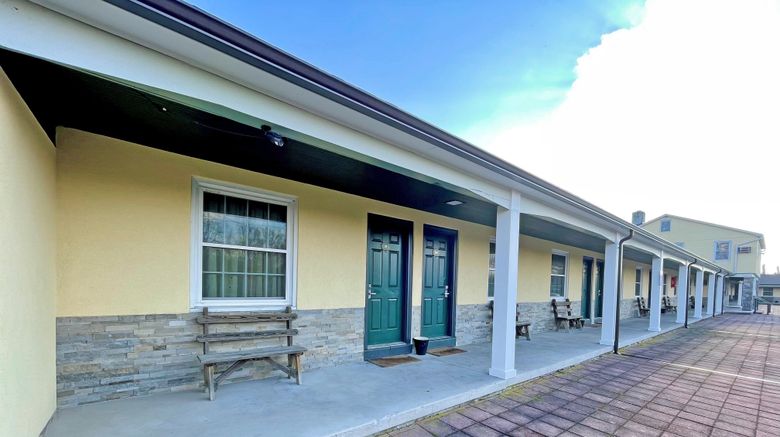<b>Red Carpet Inn & Suites Exterior</b>. Images powered by <a href="https://www.leonardoworldwide.com/" title="Leonardo Worldwide" target="_blank">Leonardo</a>.