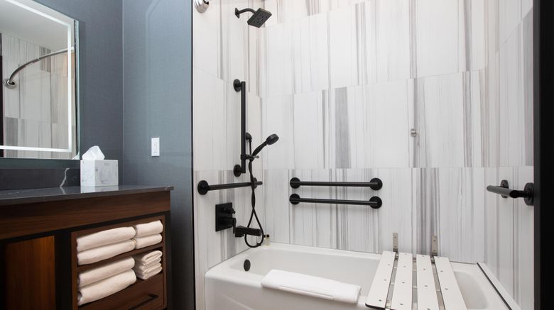 <b>The Glenmark, A Tribute Portfolio Hotel Room</b>. Images powered by <a href="https://www.leonardoworldwide.com/" title="Leonardo Worldwide" target="_blank">Leonardo</a>.