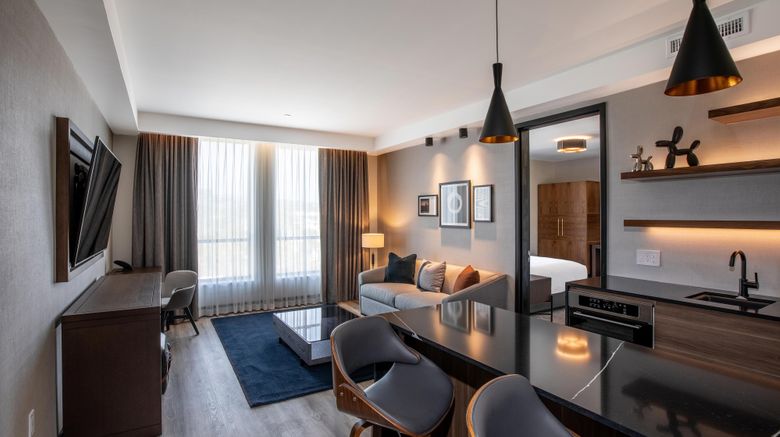 <b>The Glenmark, A Tribute Portfolio Hotel Suite</b>. Images powered by <a href="https://www.leonardoworldwide.com/" title="Leonardo Worldwide" target="_blank">Leonardo</a>.