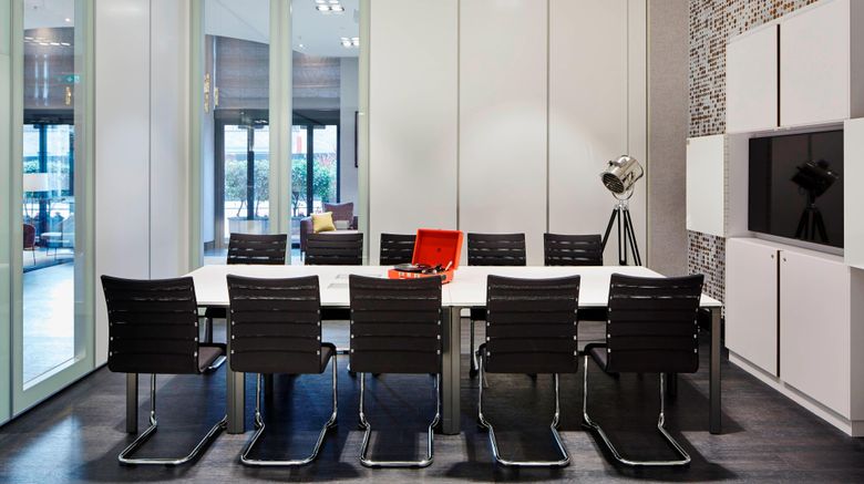 <b>London Marriott Hotel Maida Vale Meeting</b>. Images powered by <a href="https://www.leonardoworldwide.com/" title="Leonardo Worldwide" target="_blank">Leonardo</a>.