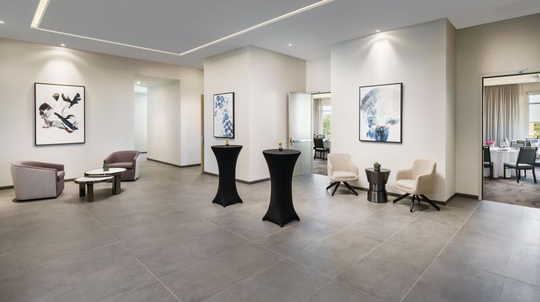 <b>AC Hotel Raleigh Downtown Meeting</b>. Images powered by <a href="https://www.leonardoworldwide.com/" title="Leonardo Worldwide" target="_blank">Leonardo</a>.
