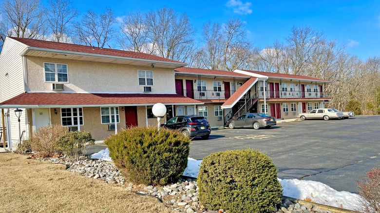 <b>Red Carpet Inn Exterior</b>. Images powered by <a href="https://www.leonardoworldwide.com/" title="Leonardo Worldwide" target="_blank">Leonardo</a>.