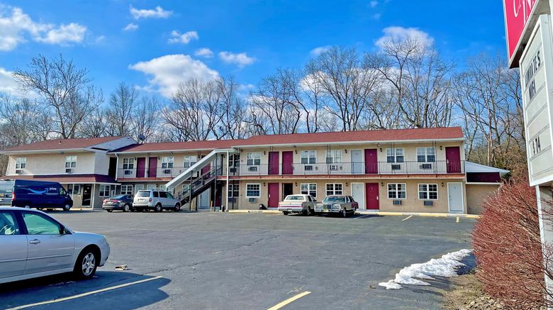 <b>Red Carpet Inn Exterior</b>. Images powered by <a href="https://www.leonardoworldwide.com/" title="Leonardo Worldwide" target="_blank">Leonardo</a>.