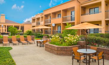 Courtyard Chicago Deerfield