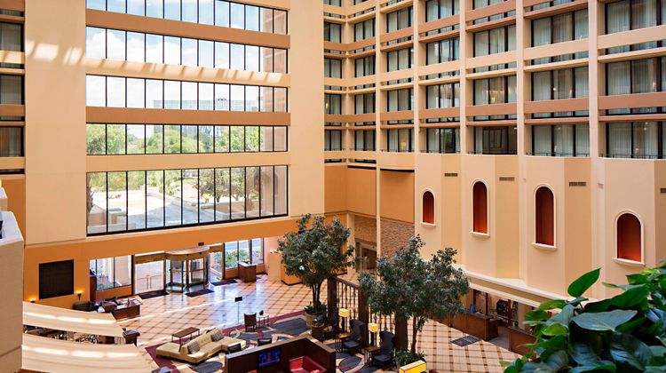 Houston Marriott Westchase Lobby