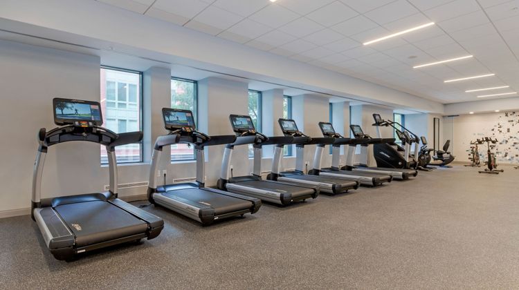Sheraton Suites Old Town Alexandria Recreation