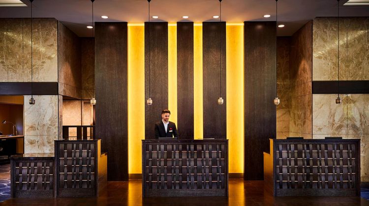Marina del Rey Marriott Lobby
