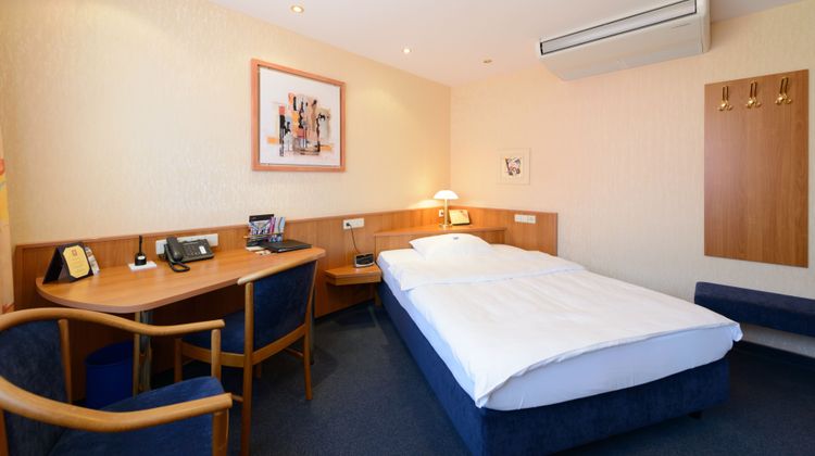Boehler Hotel Room
