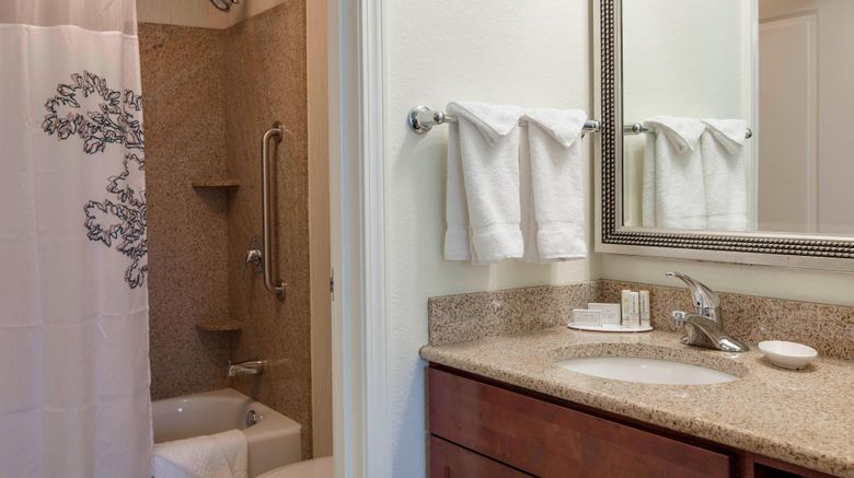 <b>Residence Inn Chicago Midway Room</b>. Images powered by <a href="https://www.leonardoworldwide.com/" title="Leonardo Worldwide" target="_blank">Leonardo</a>.