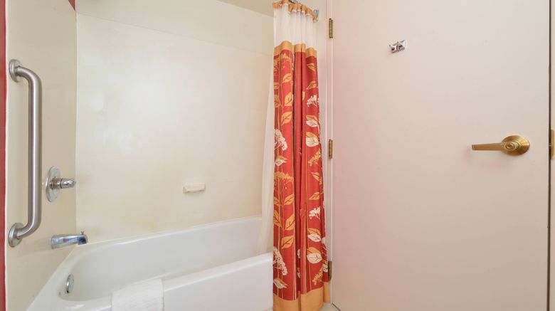 <b>Courtyard Bentonville Room</b>. Images powered by <a href="https://www.leonardoworldwide.com/" title="Leonardo Worldwide" target="_blank">Leonardo</a>.