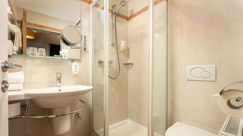 <b>Hotel Leipziger Hof Room</b>. Images powered by <a href="https://www.leonardoworldwide.com/" title="Leonardo Worldwide" target="_blank">Leonardo</a>.