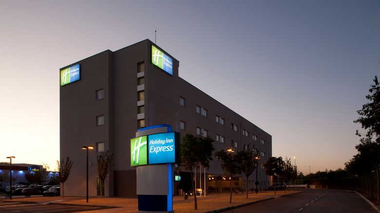 <b>Holiday Inn Express Madrid-Getafe Exterior</b>. Images powered by <a href="https://www.leonardoworldwide.com/" title="Leonardo Worldwide" target="_blank">Leonardo</a>.