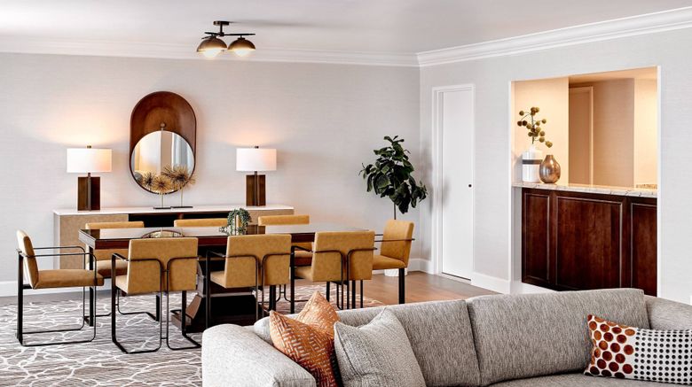 <b>JW Marriott Desert Springs Resort & Spa Suite</b>. Images powered by <a href="https://www.leonardoworldwide.com/" title="Leonardo Worldwide" target="_blank">Leonardo</a>.