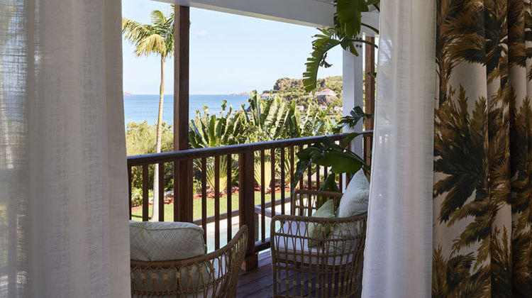 Tropical Hotel Exterior