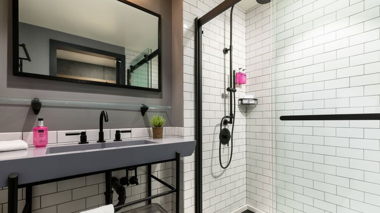 Moxy Boston Downtown Room
