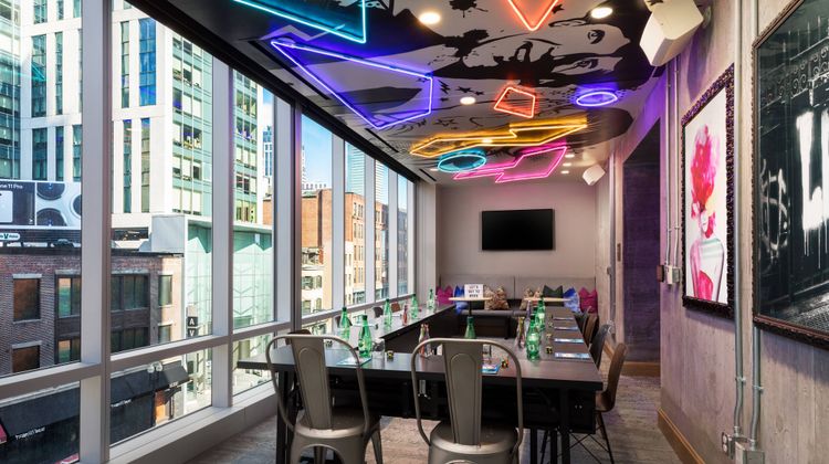 Moxy Boston Downtown Meeting