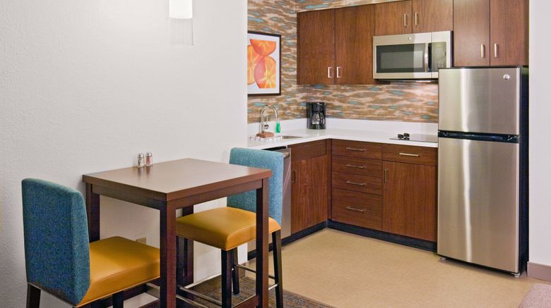 <b>Residence Inn Hanover Lebanon Suite</b>. Images powered by <a href="https://www.leonardoworldwide.com/" title="Leonardo Worldwide" target="_blank">Leonardo</a>.