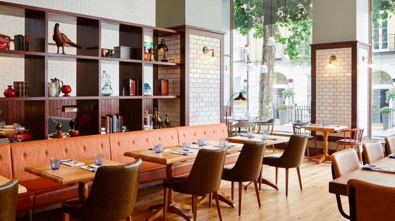 <b>London Marriott Hotel Marble Arch Restaurant</b>. Images powered by <a href="https://www.leonardoworldwide.com/" title="Leonardo Worldwide" target="_blank">Leonardo</a>.