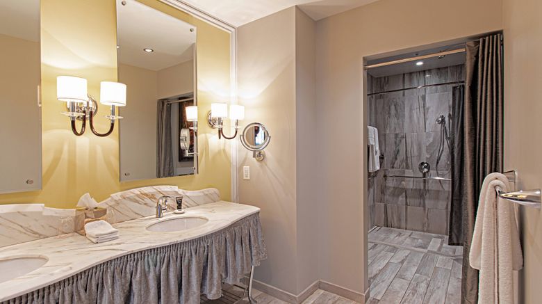 <b>Grand Bohemian Hotel Charleston Room</b>. Images powered by <a href="https://www.leonardoworldwide.com/" title="Leonardo Worldwide" target="_blank">Leonardo</a>.