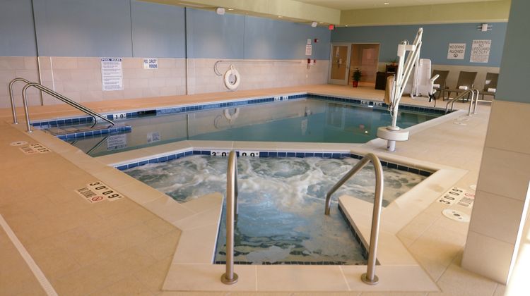 Holiday Inn Express & Suites Onalaska Pool