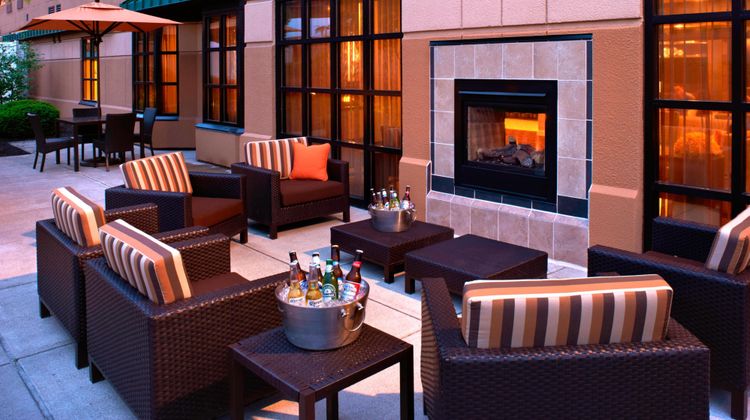 Courtyard Cincinnati Covington Marriott Exterior