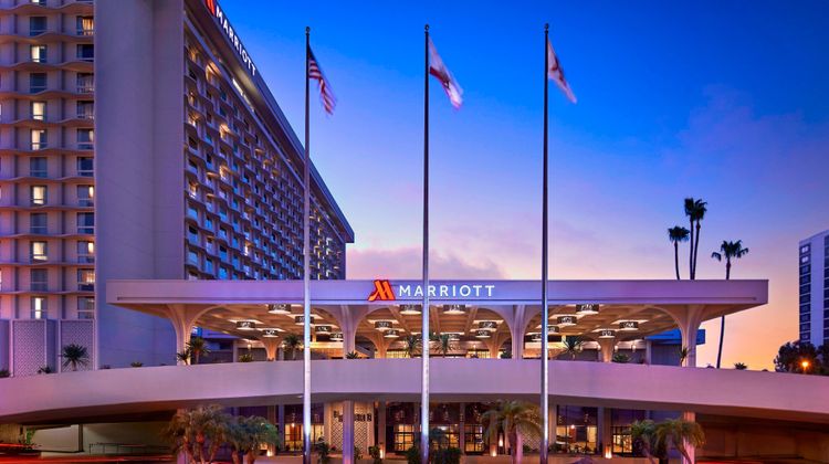 Los Angeles Airport Marriott Exterior