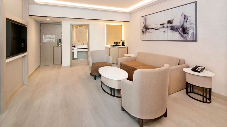 <b>Sheraton Abu Dhabi Hotel & Resort Suite</b>. Images powered by <a href="https://www.leonardoworldwide.com/" title="Leonardo Worldwide" target="_blank">Leonardo</a>.