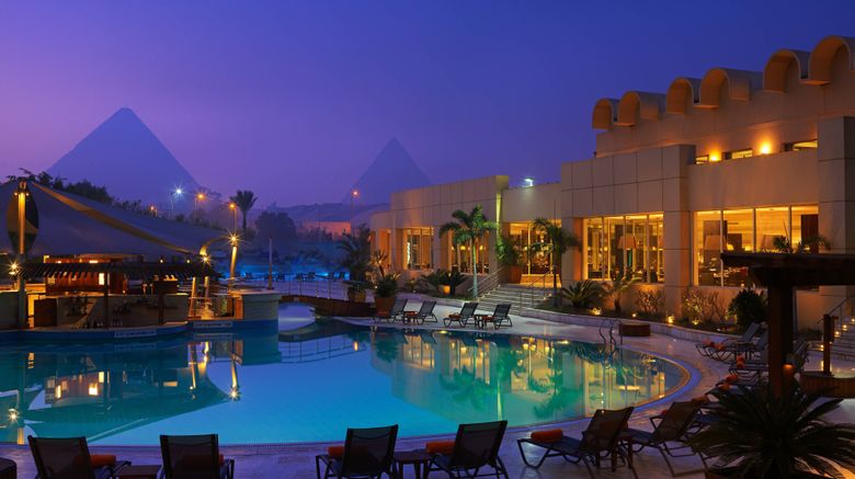 <b>Le Meridien Pyramids Hotel & Spa Pool</b>. Images powered by <a href="https://www.leonardoworldwide.com/" title="Leonardo Worldwide" target="_blank">Leonardo</a>.