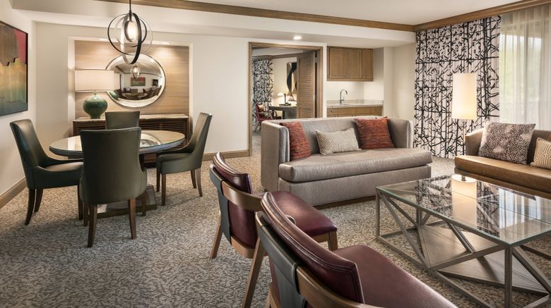 <b>The Canyon Suites at The Phoenician Suite</b>. Images powered by <a href="https://www.leonardoworldwide.com/" title="Leonardo Worldwide" target="_blank">Leonardo</a>.