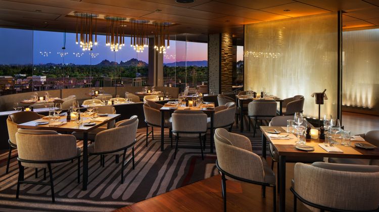 The Canyon Suites at The Phoenician Restaurant