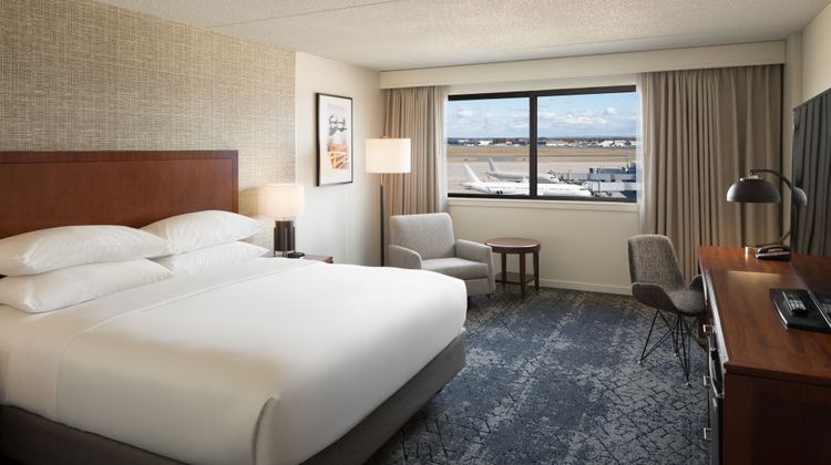 Sheraton Hartford Hotel at Bradley Arpt Room