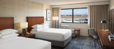 Sheraton Hartford Hotel at Bradley Arpt Room