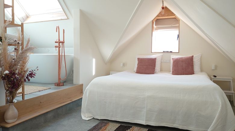 <b>Op Oost Boutique Hotel Suite</b>. Images powered by <a href="https://www.leonardoworldwide.com/" title="Leonardo Worldwide" target="_blank">Leonardo</a>.