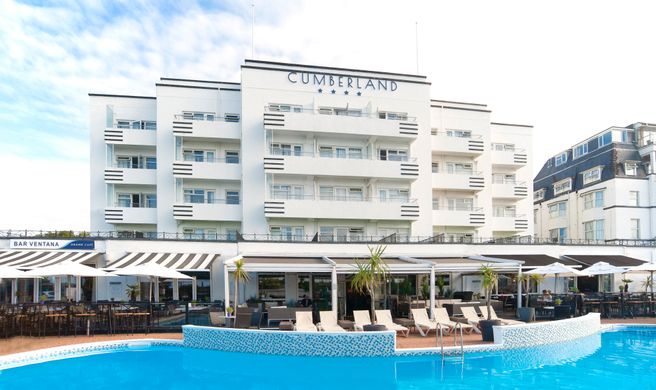 Cumberland Hotel Exterior
