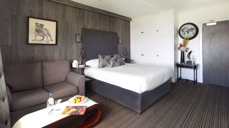 Cumberland Hotel Room