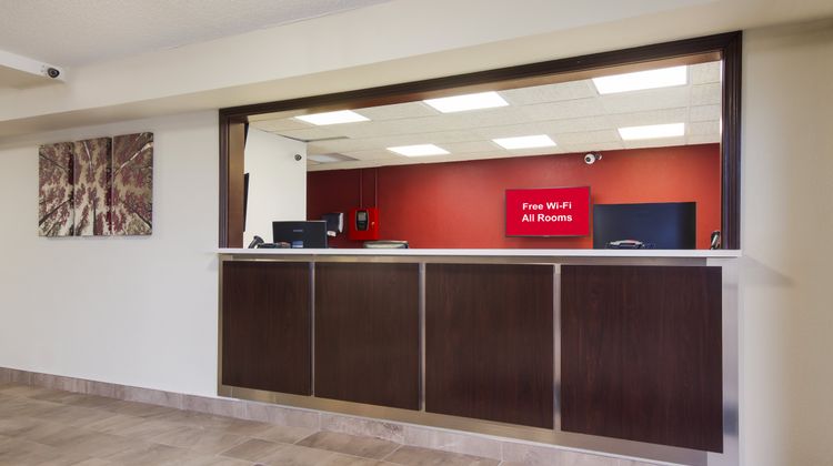 Red Roof Inn Lawrenceburg Lobby